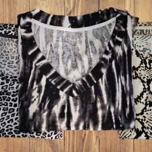 📣 3 - Nicole Miller Tunic Blouses Snow Leopard, Snake, B&W 1X